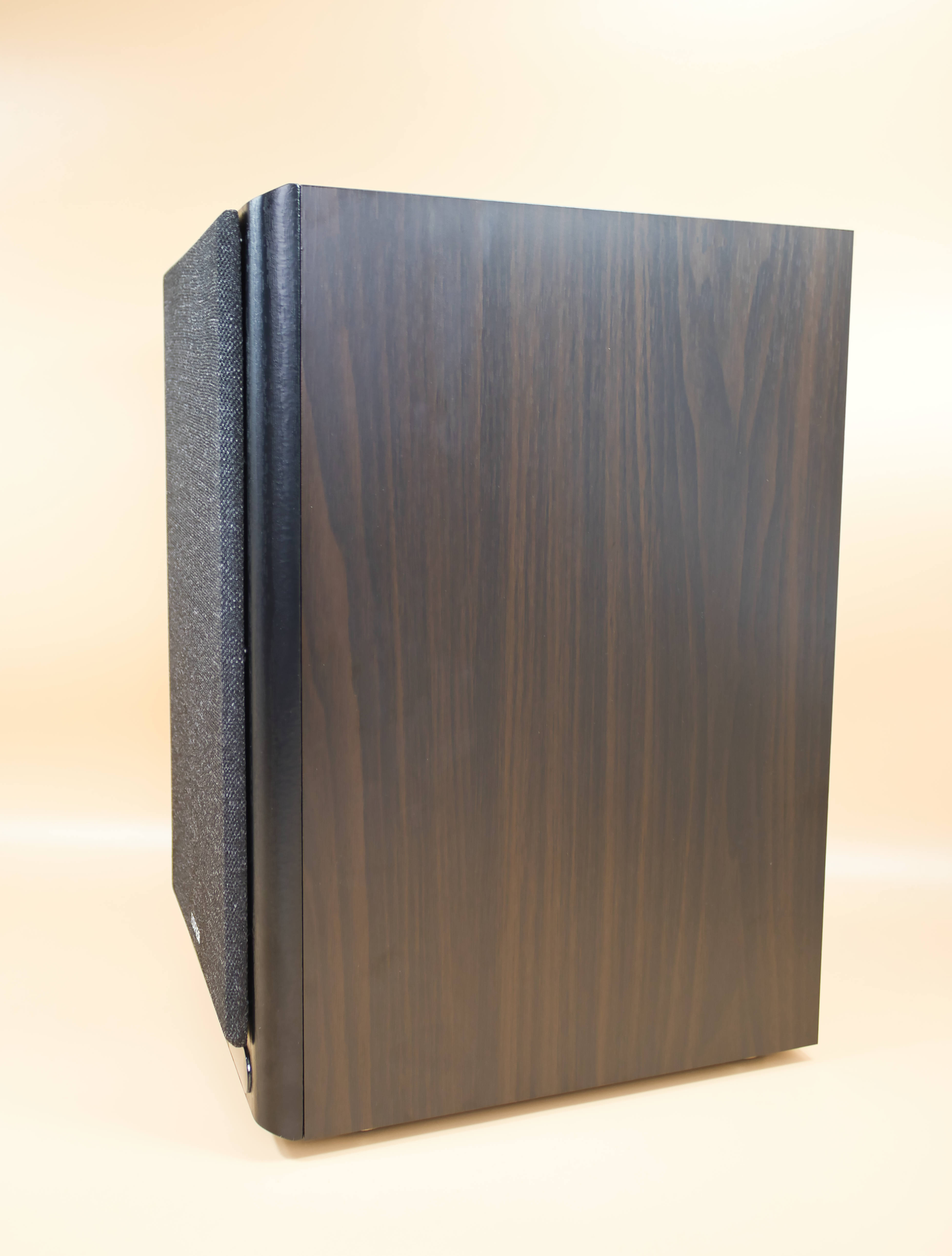 Edifier R2750DB MKII Seitenansicht