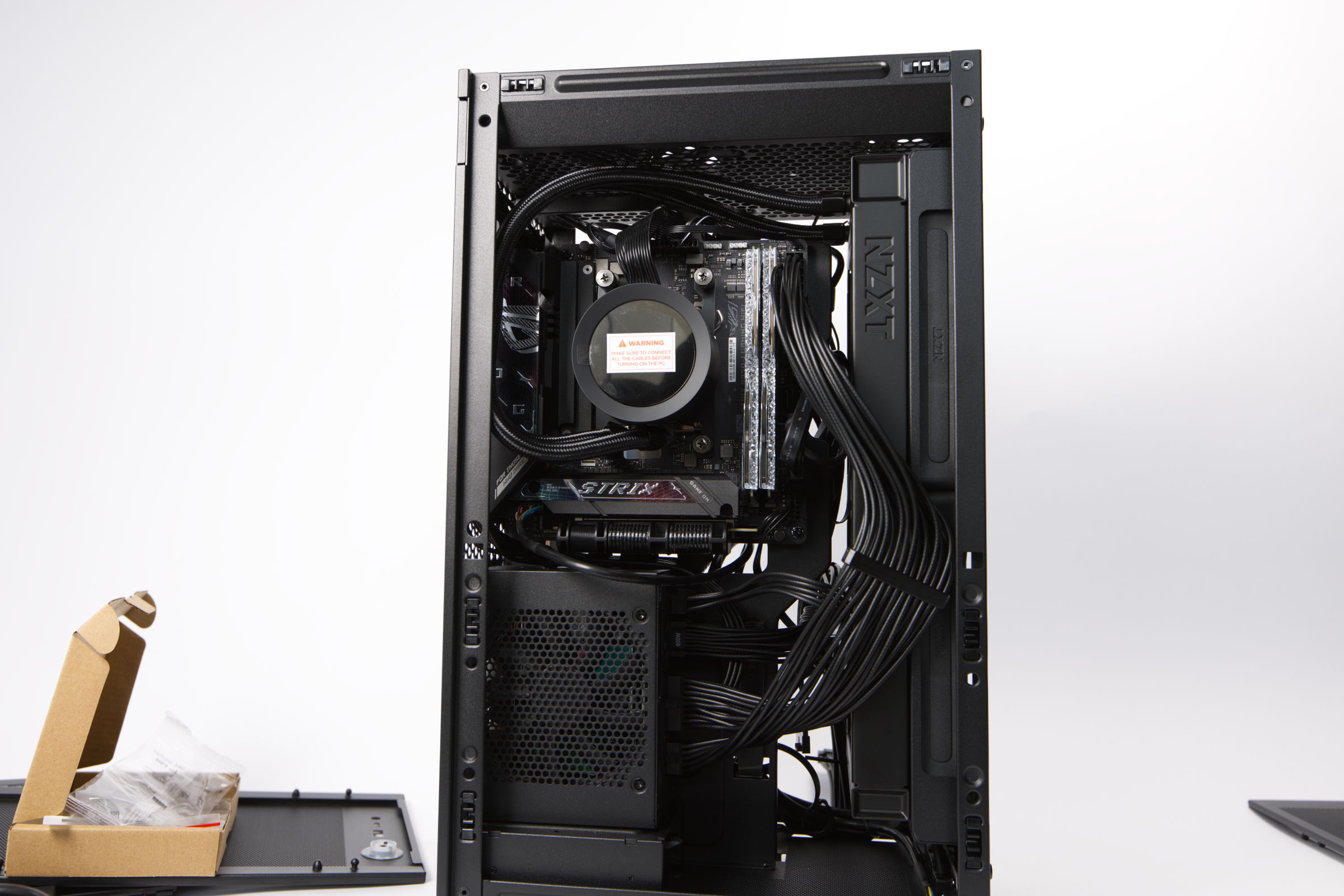NZXT H2 Flow Kabelmanagement andere Seite