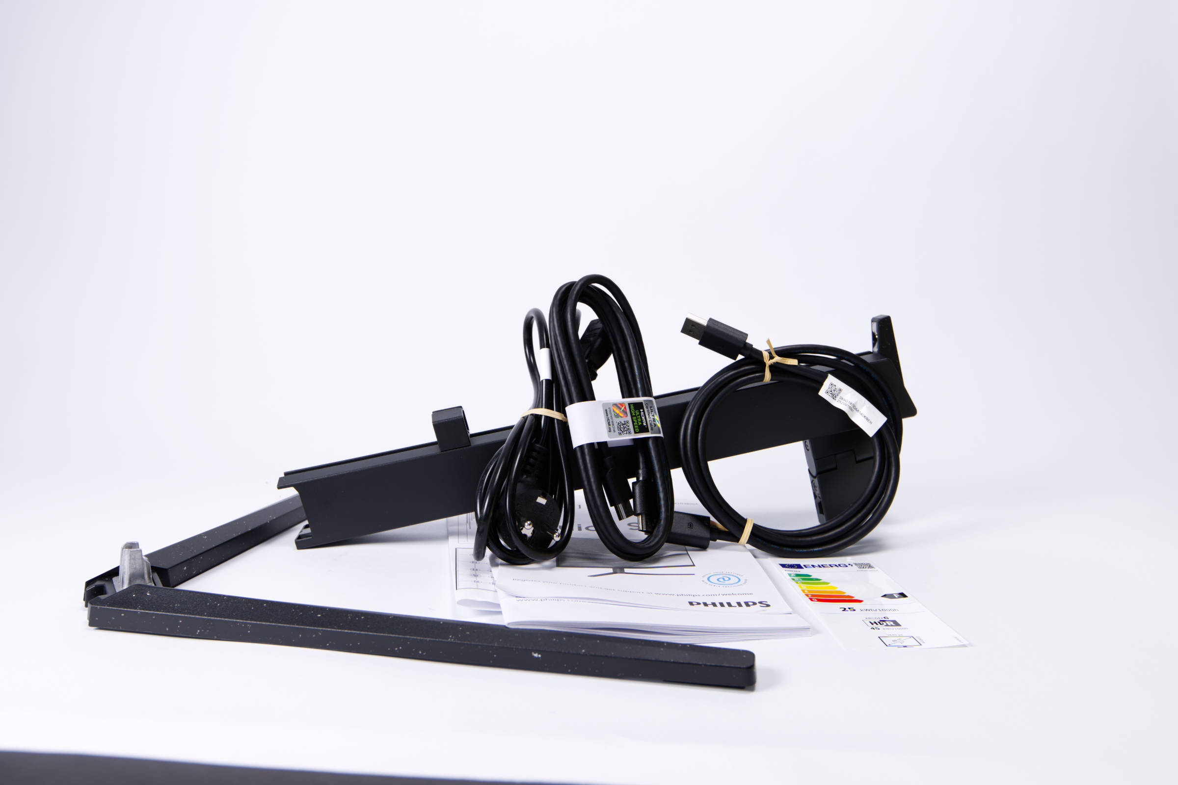 Philips Evnia 3000 27M2N3800A Lieferumfang ausgepackt