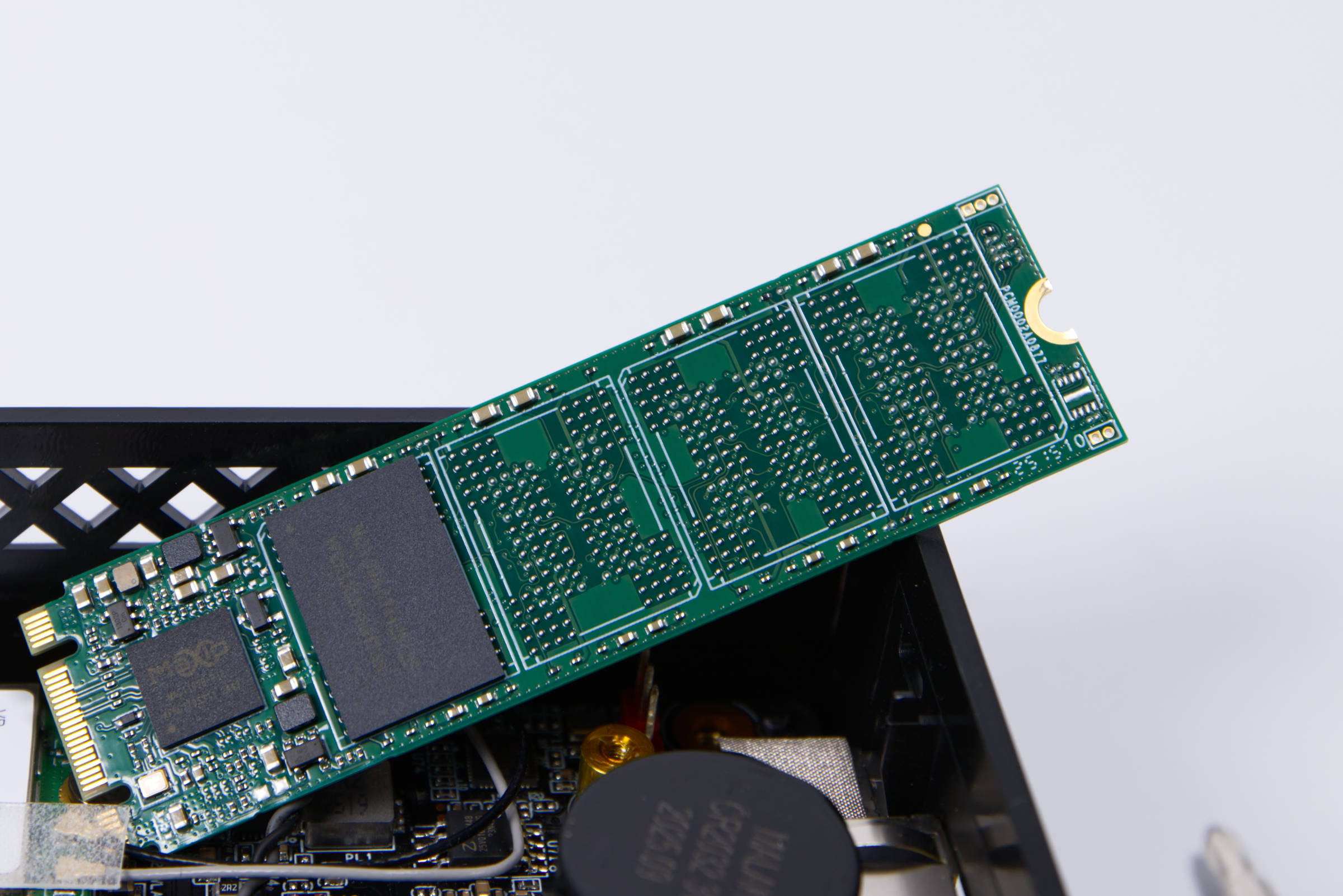 AceMagic AM06Pro AirDisk NAND