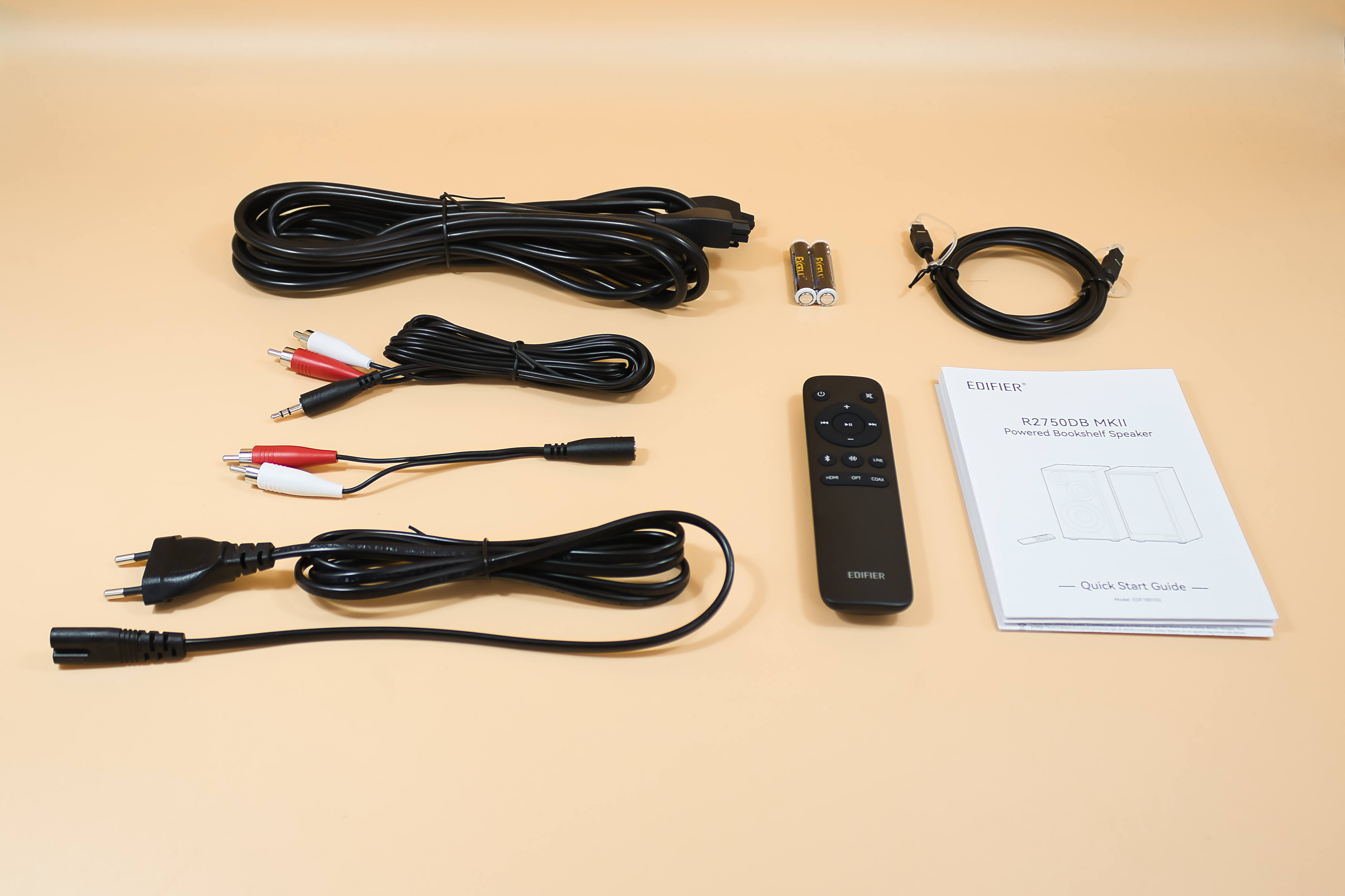 Edifier R2750DB MKII Lieferumfang