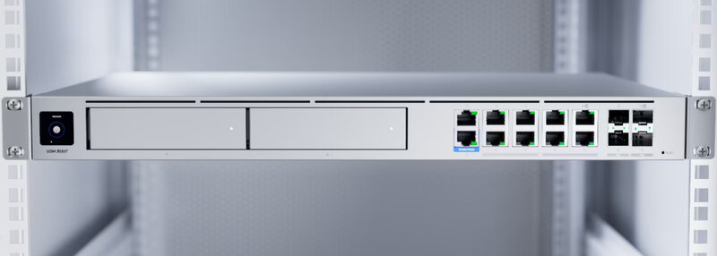 UniFi Dream Machine Beast Cloud Gateway im Rack UniFi Dream Machine Beast Cloud Gateway im Rack