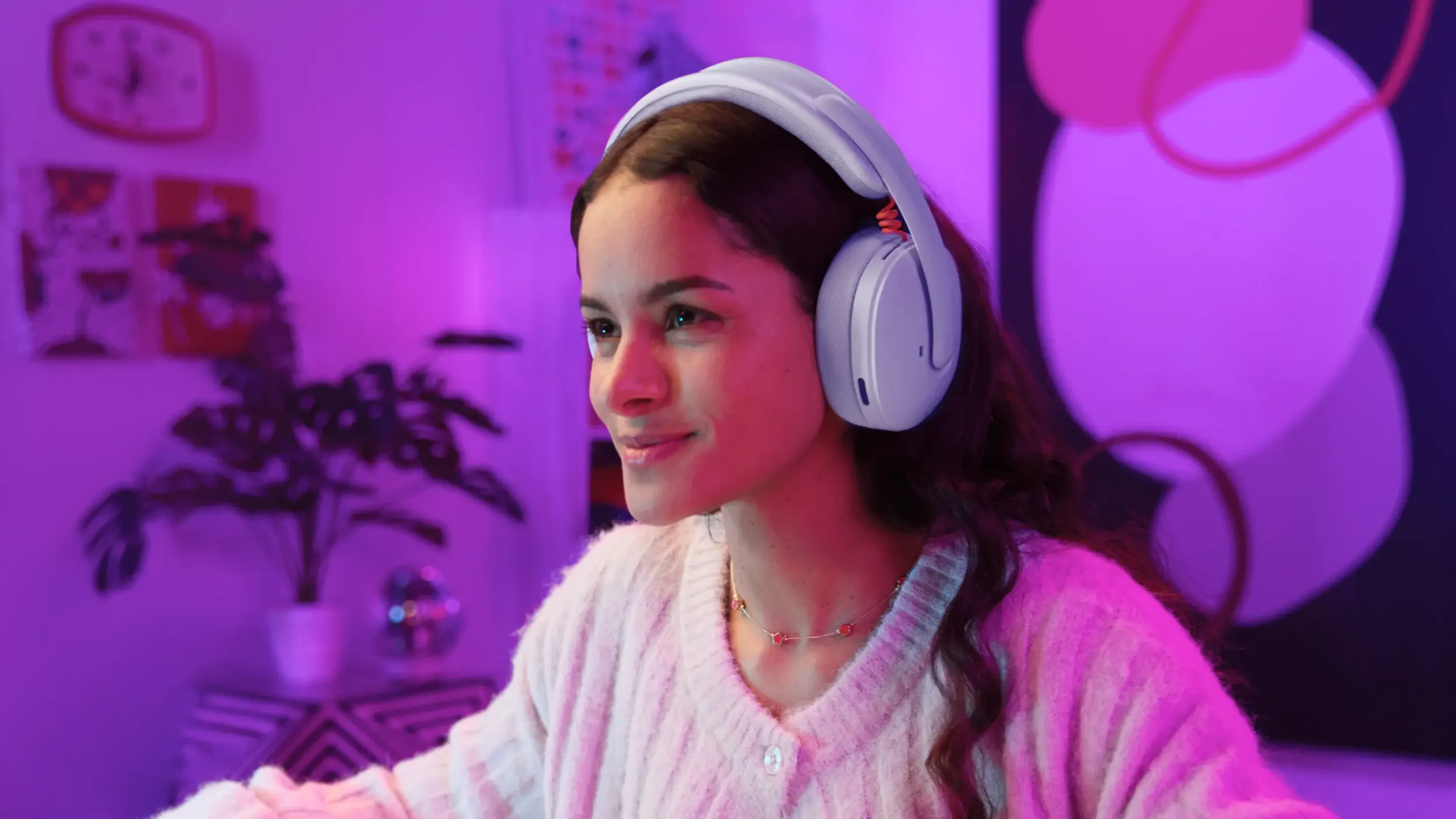 Logitech G325 LIGHTSPEED Wireless Gaming Headset  Bild © Logitech