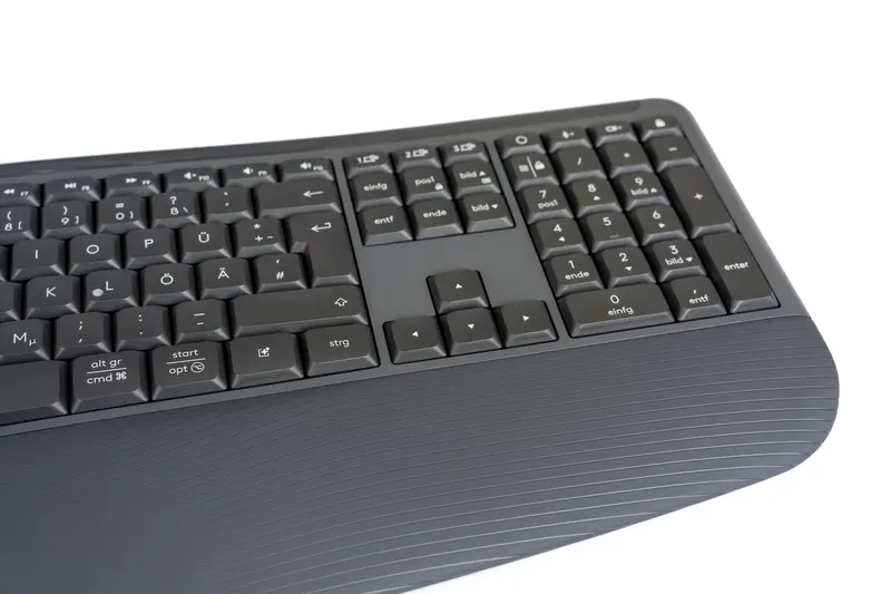 Logitech Signature Comfort Plus Combo MK880 Tastatur K880 Detail2