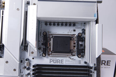 Sapphire PURE X8709A WIFI 7 Sockel AM5 Sapphire PURE X8709A WIFI 7 Sockel AM5