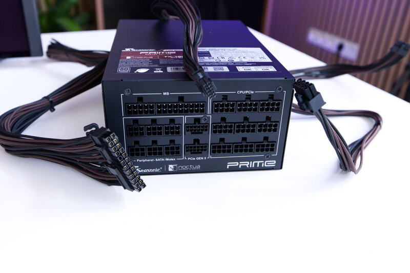 Seasonic Prime TX 1600 Noctua Edition Anschlüsse Seasonic Prime TX 1600 Noctua Edition Anschlüsse