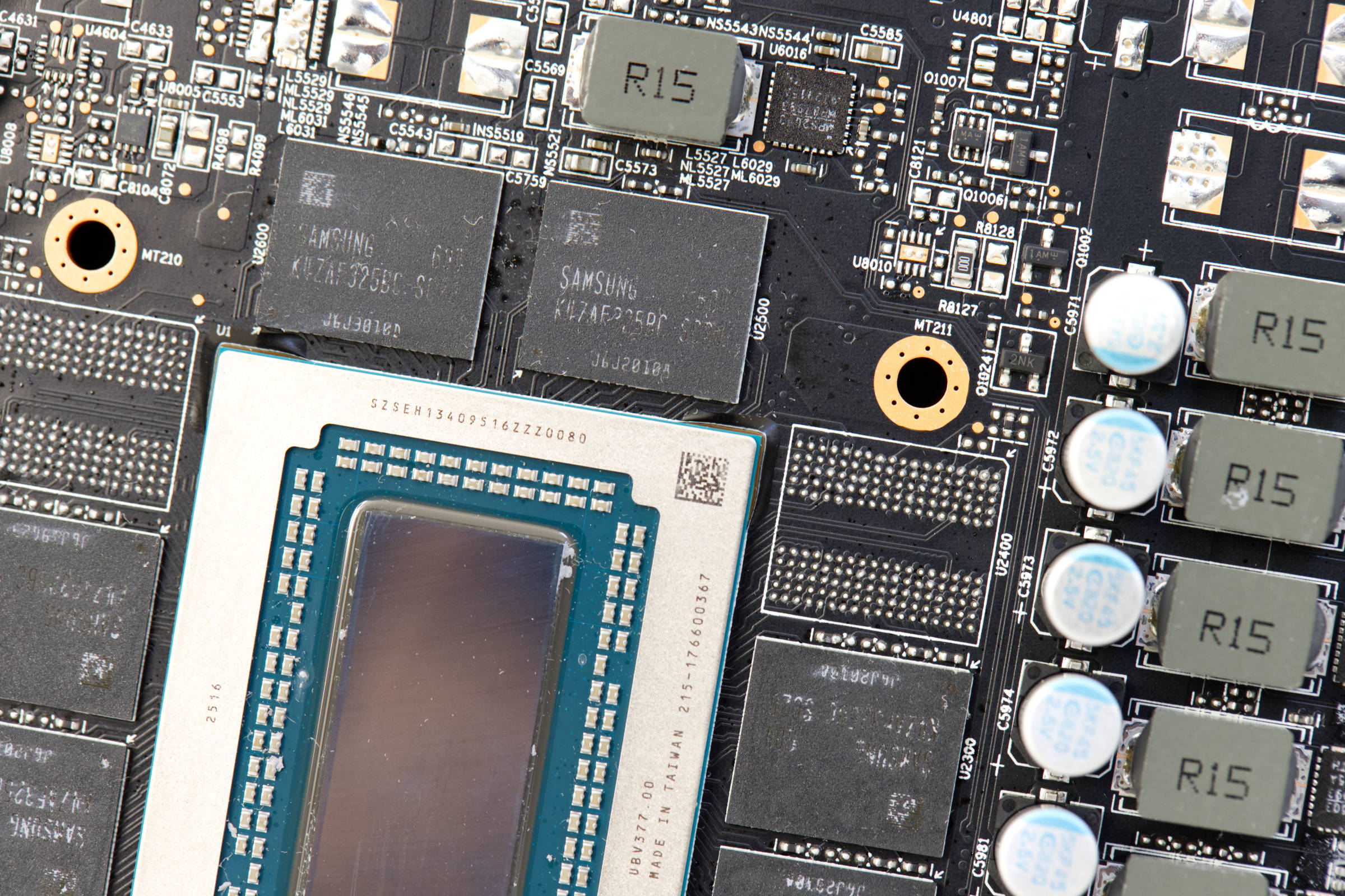 PowerColor Radeon RX 9070 Hellhound Samsung K4ZAF325BC SC20