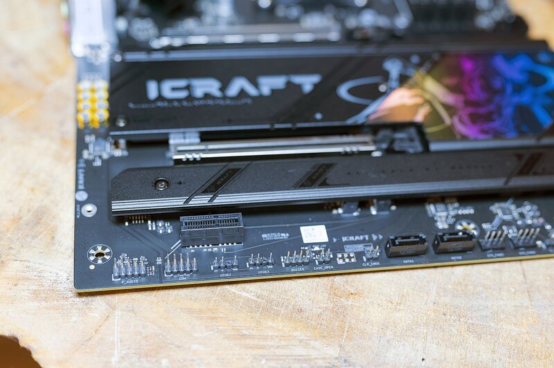 Maxsun MS-iCraft B850 AIGA-Anschlüsse unten 2 Maxsun MS-iCraft B850 AIGA-Anschlüsse unten 2