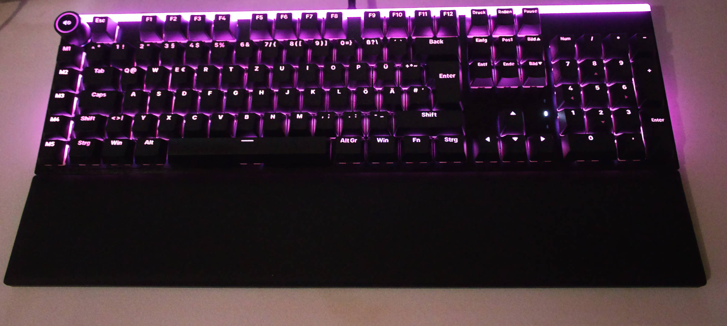 be quiet Light Mount Keyboard Lila beleuchtet be quiet Light Mount Keyboard Lila beleuchtet