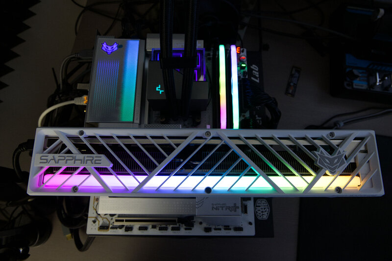 Sapphire Nitro X870EA PhantomLink Polar ARGB Sync Sapphire Nitro X870EA PhantomLink Polar ARGB Sync
