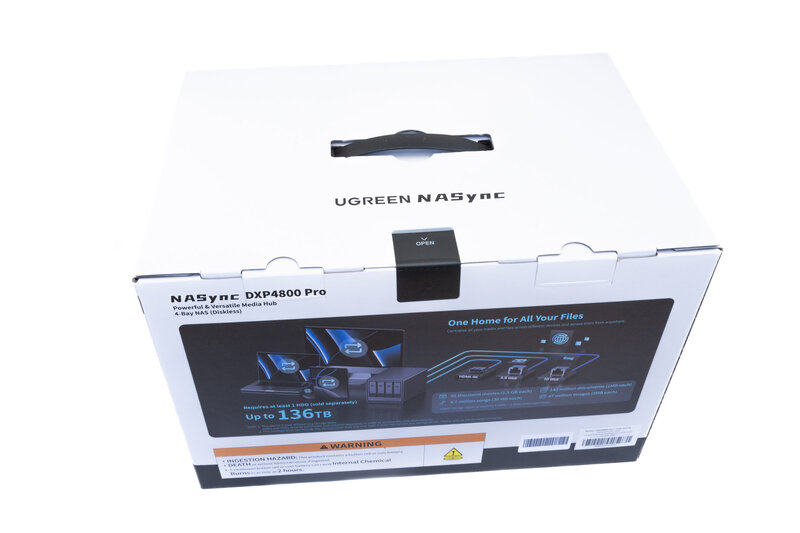UGREEN DXP4800 Pro Verpackung Rückseite UGREEN DXP4800 Pro Verpackung Rückseite