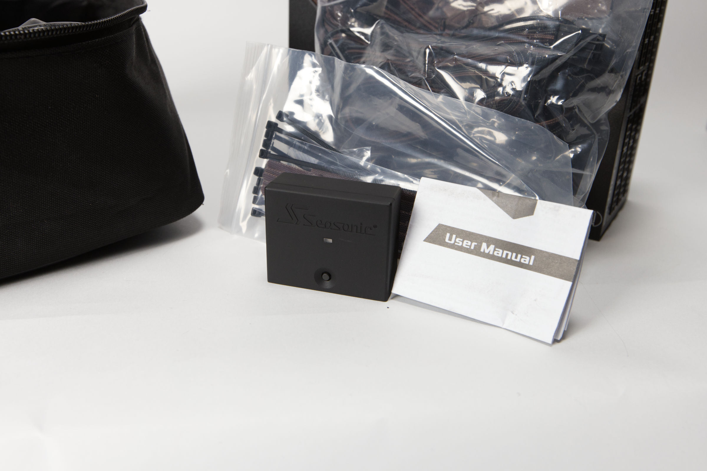 Seasonic Prime TX 1600 Noctua Edition 1600W ATX Adapter 2 Seasonic Prime TX 1600 Noctua Edition 1600W ATX Adapter 2