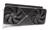 PNY GeForce RTX 5080 SLIM OC Größenvergleich PNY GeForce RTX 5080 SLIM OC Größenvergleich