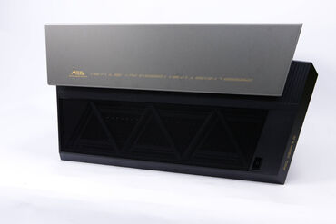 MSI MEG Vision X AI oben MSI MEG Vision X AI oben