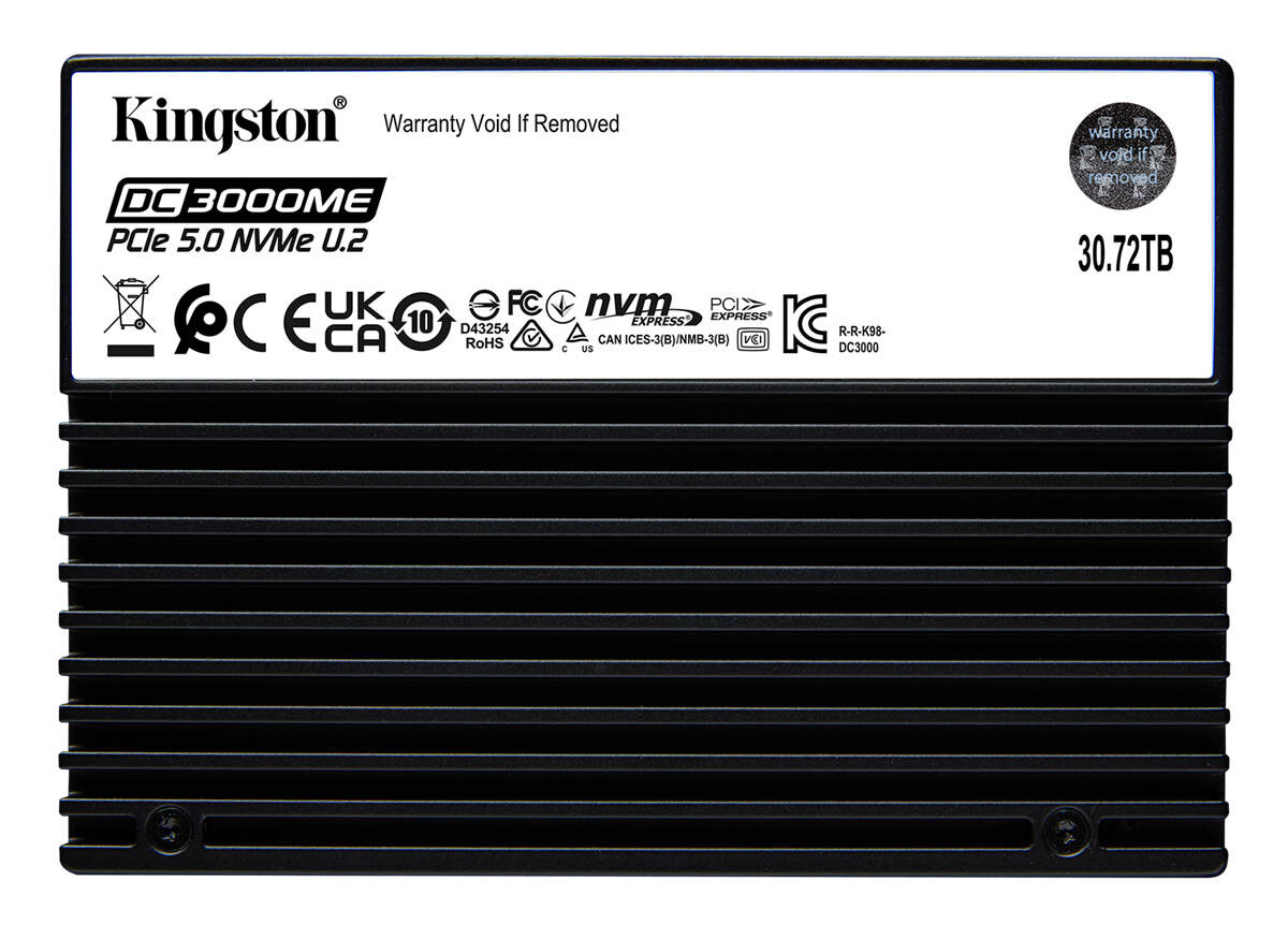 Kingston DC3000ME 30 72 TB Gen5 NVMe SSD  Bild © Kingston