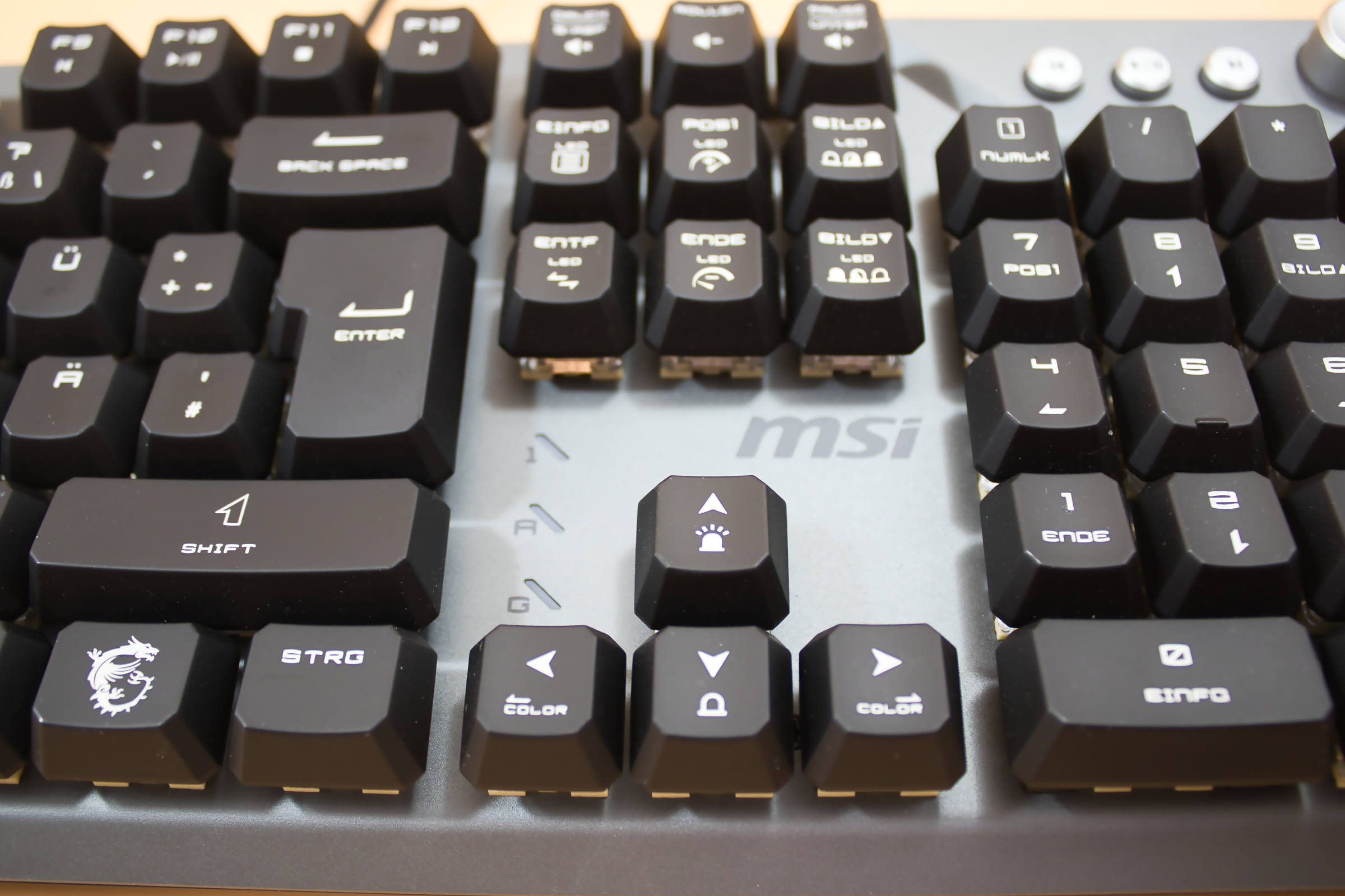 MSI Strike 600 Position Num Lämpchen