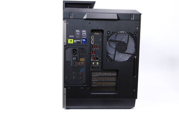 MSI MEG Vision X AI Rückseite MSI MEG Vision X AI Rückseite