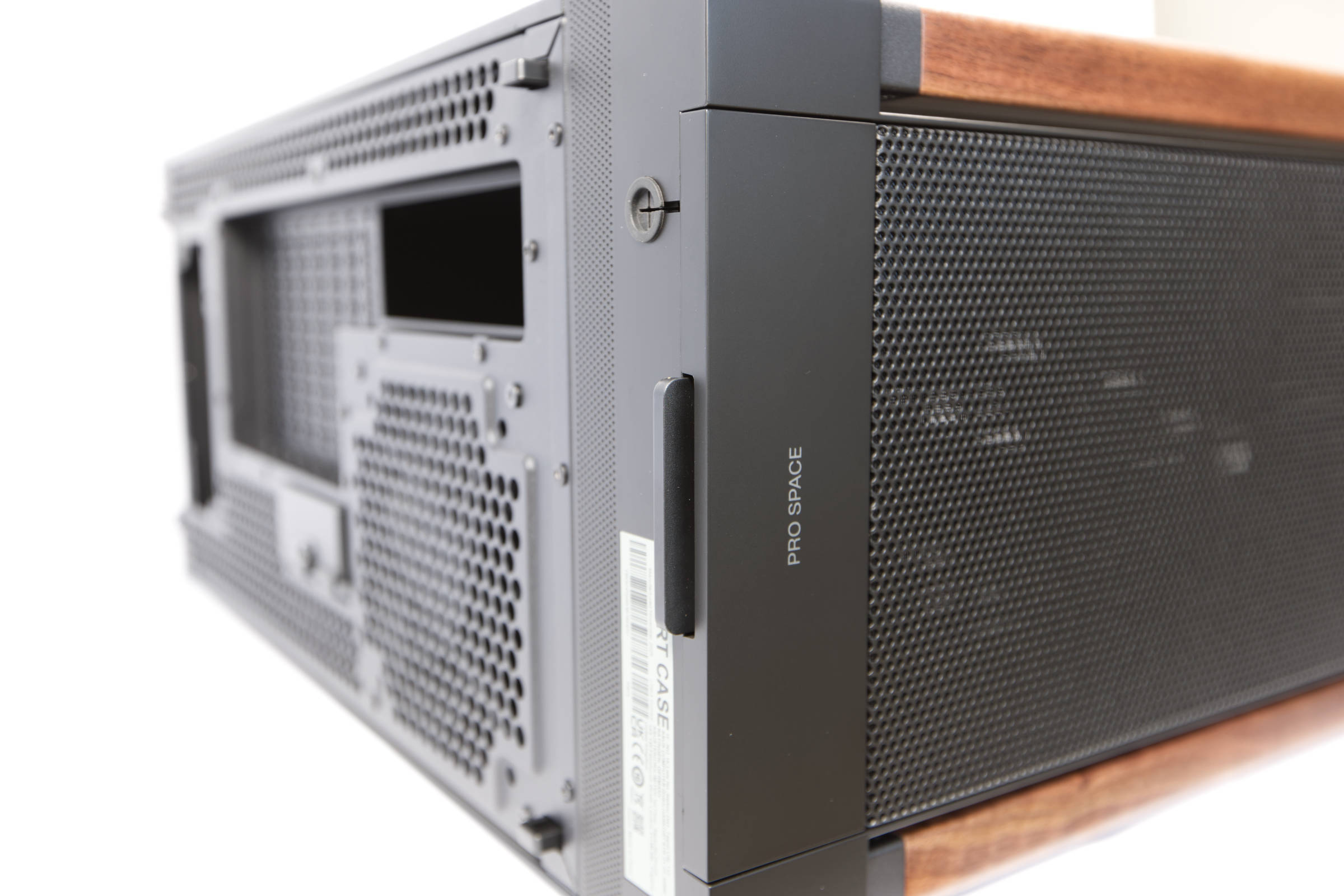 ASUS ProArt PA602 Wood Edition Top Panel entfernen