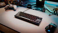 Corsair zeigt neue Hall-Effekt-Tastatur und neuen HS35 v3 Headsets