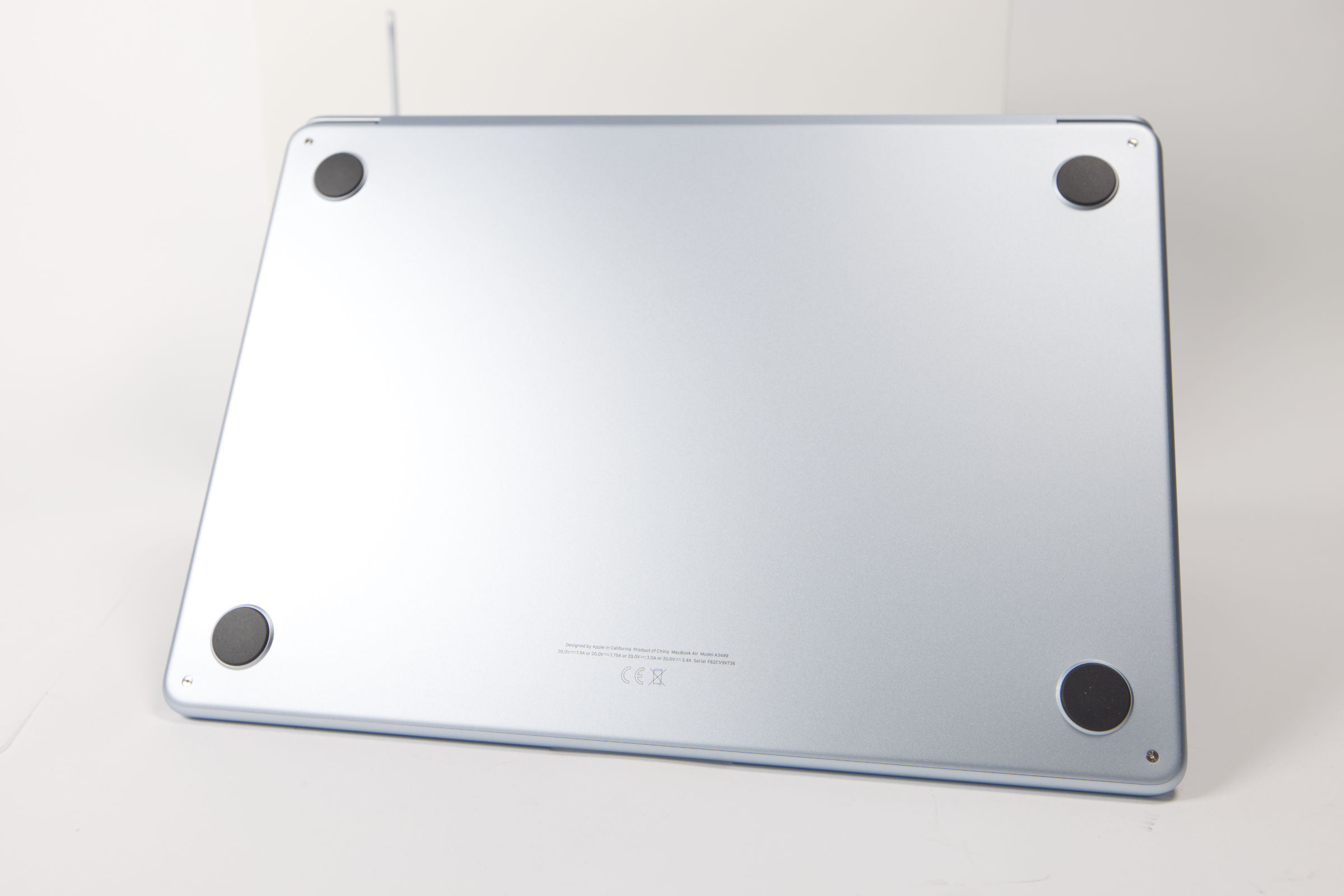 Apple MacBook Air 13 M5 Unterseite Apple MacBook Air 13 M5 Unterseite