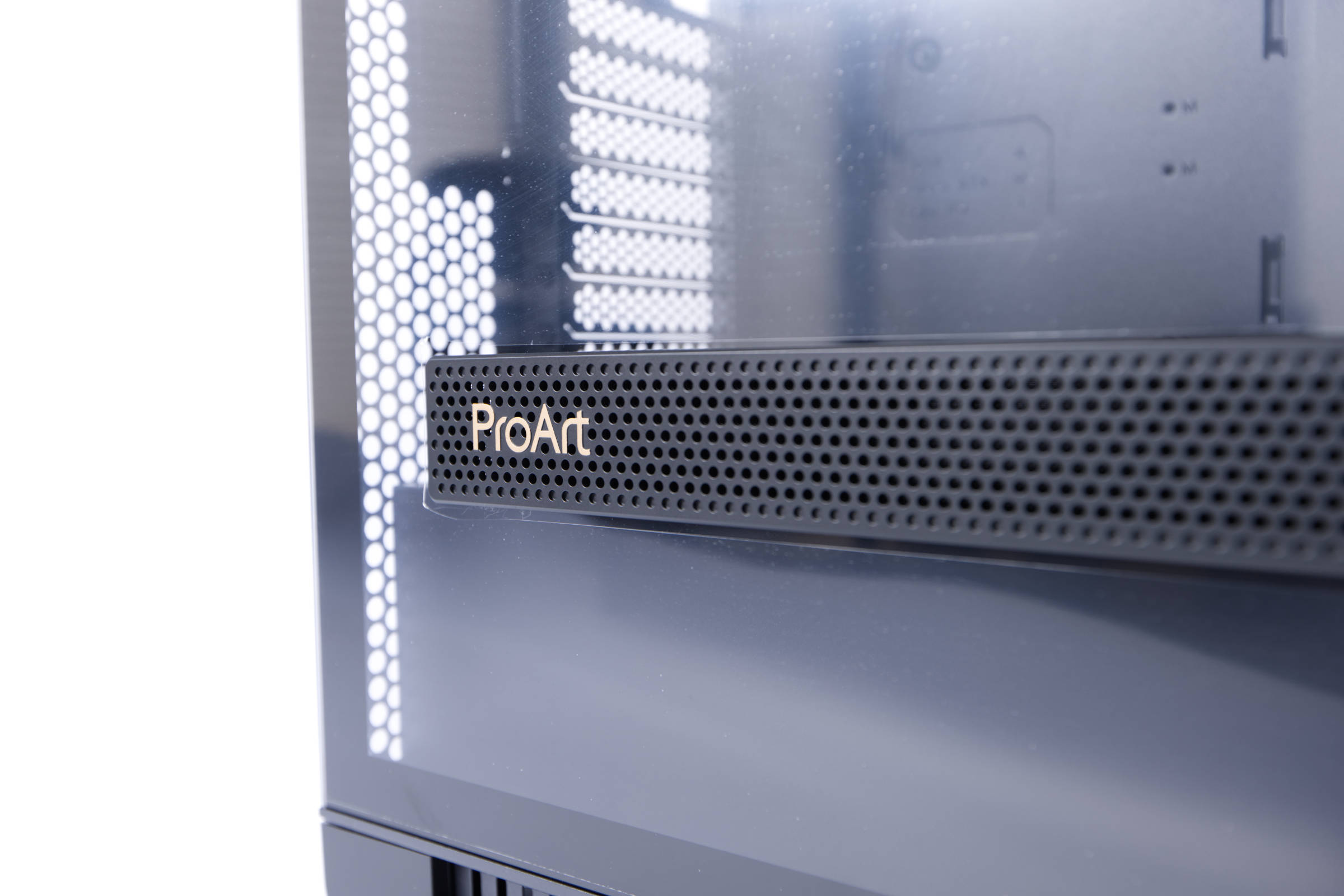 ASUS ProArt PA602 Wood Edition ProArt Logo