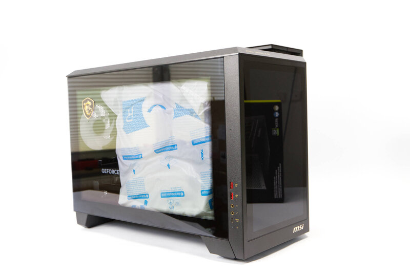 MSI MEG Vision X AI Transportsicherung innen