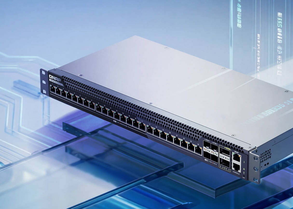 QNAP QSW M7230 2X4F24T Switch  Bild © QNAP