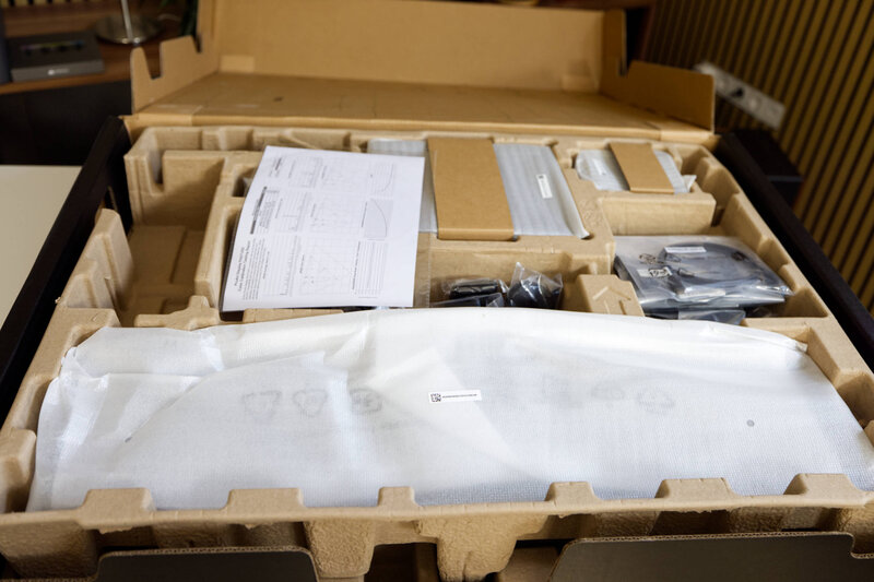 ASUS ProArt Display OLED PA27USD Innenverpackung ASUS ProArt Display OLED PA27USD Innenverpackung