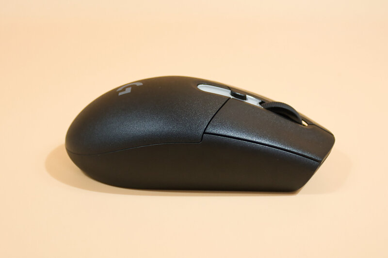 Logitech G305 X Superlight Seitenansicht links