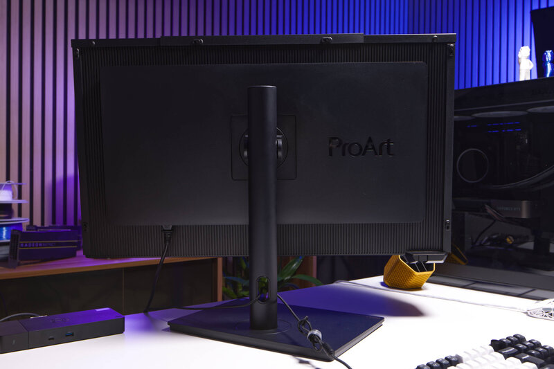ASUS ProArt Display PA32KCX Rückseite ASUS ProArt Display PA32KCX Rückseite