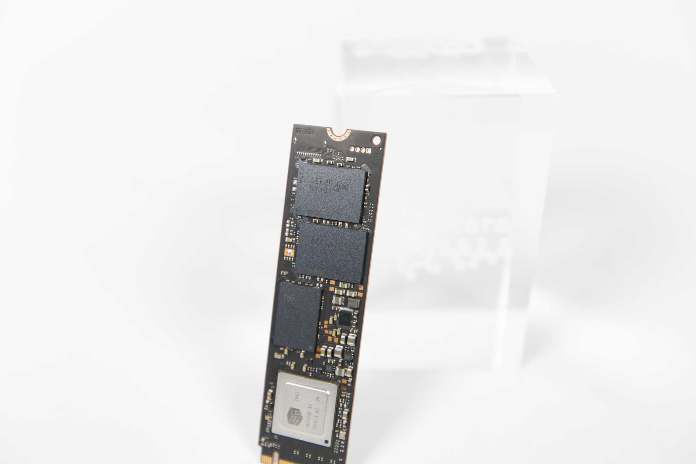 Crucial T710 Micron NAND