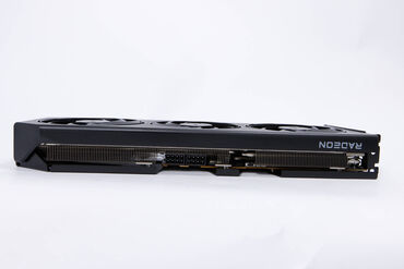 PowerColor Radeon RX 9070 Hellhound Top PowerColor Radeon RX 9070 Hellhound Top