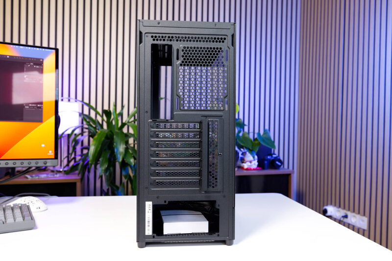 NZXT S5 RGB Rückseite NZXT S5 RGB Rückseite