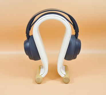 SteelSeries Arctis Nova Pro Omni Frontansicht SteelSeries Arctis Nova Pro Omni Frontansicht