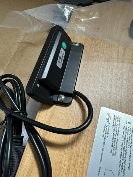 Flexispot E7 Pro 2026 018 Installieren der Steuereinheit Flexispot E7 Pro 2026 018 Installieren der Steuereinheit