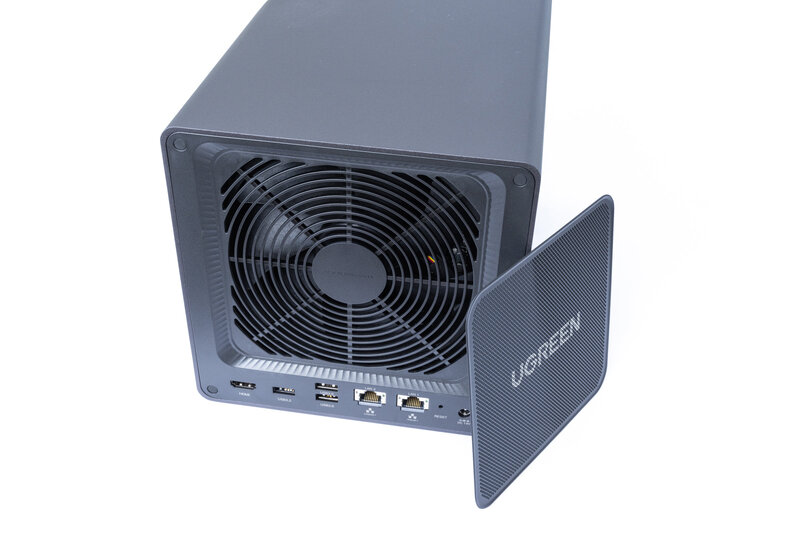 UGREEN DXP4800 Pro magnetisches Lüftungsgitter UGREEN DXP4800 Pro magnetisches Lüftungsgitter