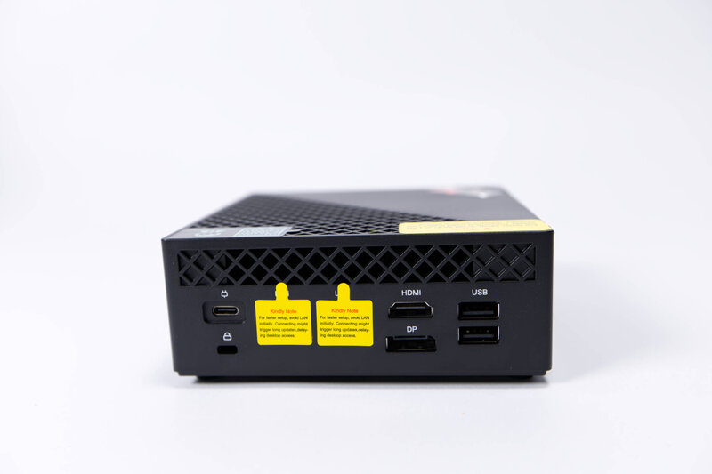 AceMagic AM06Pro IO Ports hinten verklebt AceMagic AM06Pro IO Ports hinten verklebt