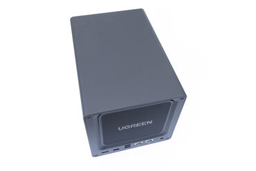 UGREEN DXP4800 Pro Rückseite
