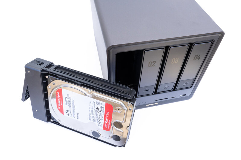 UGREEN DXP4800 Pro Einbau HDD UGREEN DXP4800 Pro Einbau HDD