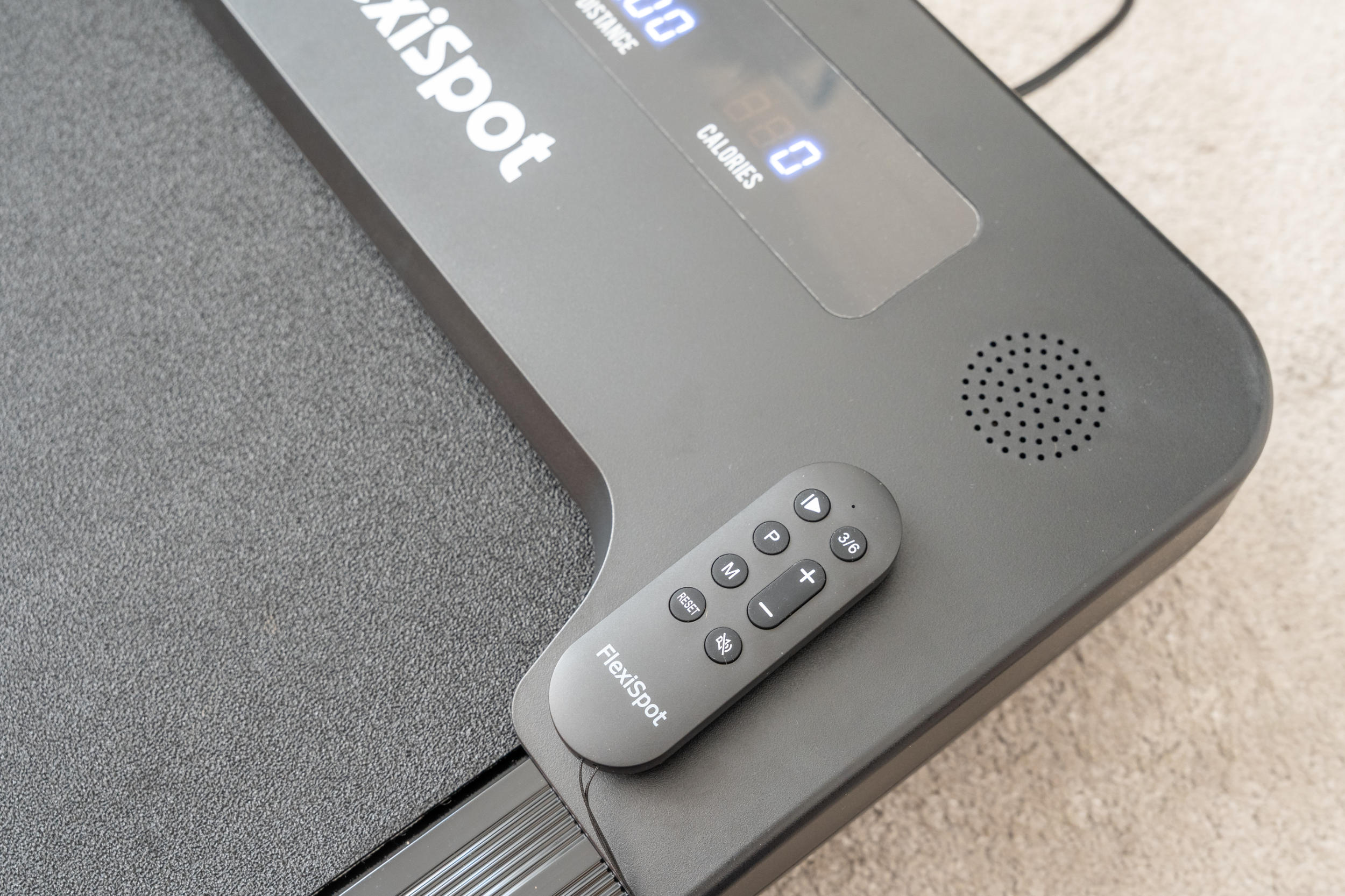 FlexiSpot MotionX Aufbewahrung Fernbedienung