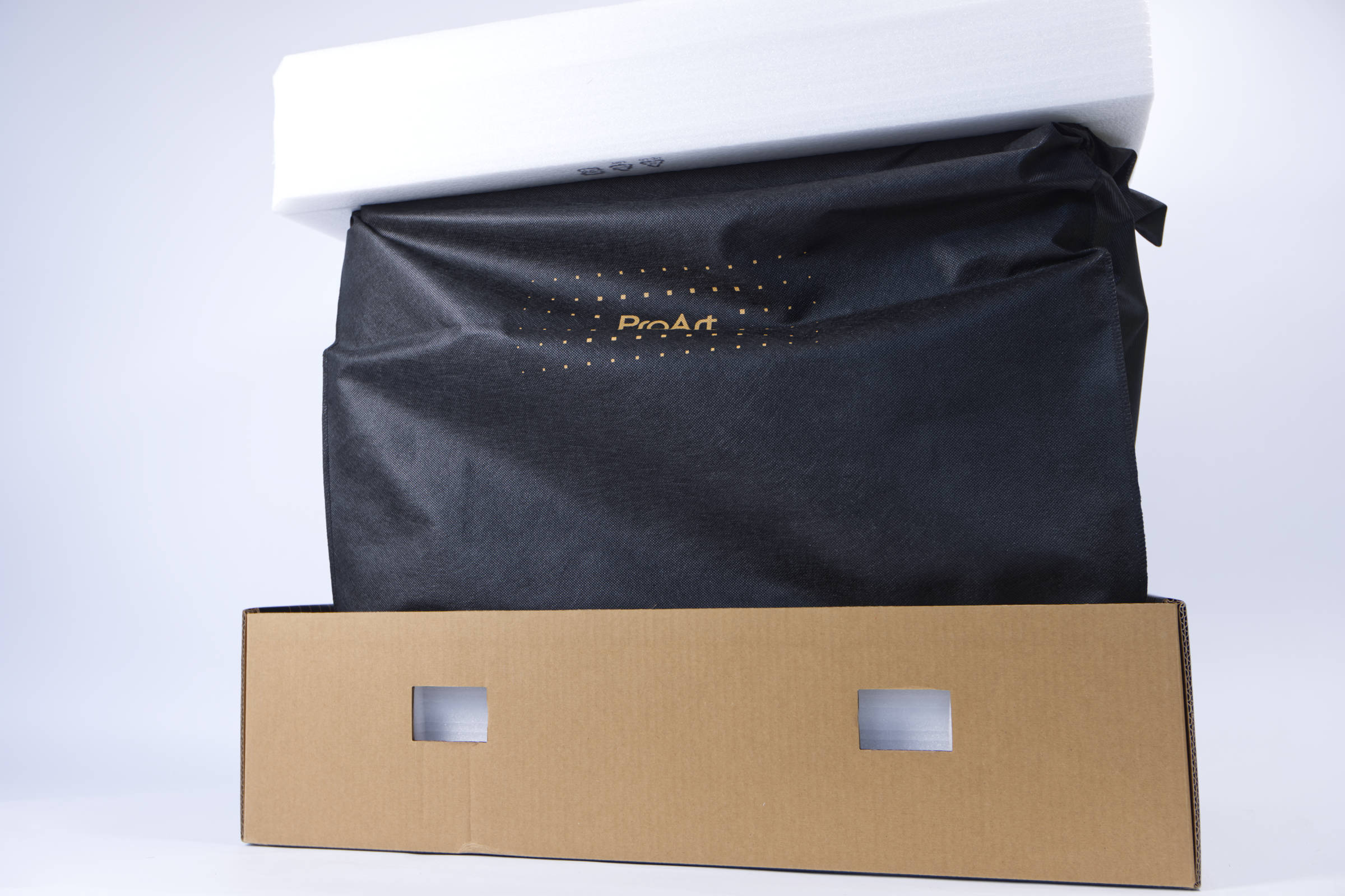 ASUS ProArt PA602 Wood Edition Verpackung innen