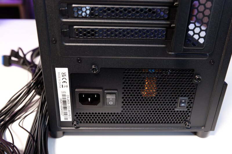 NZXT S5 RGB Netzteilmontage NZXT S5 RGB Netzteilmontage