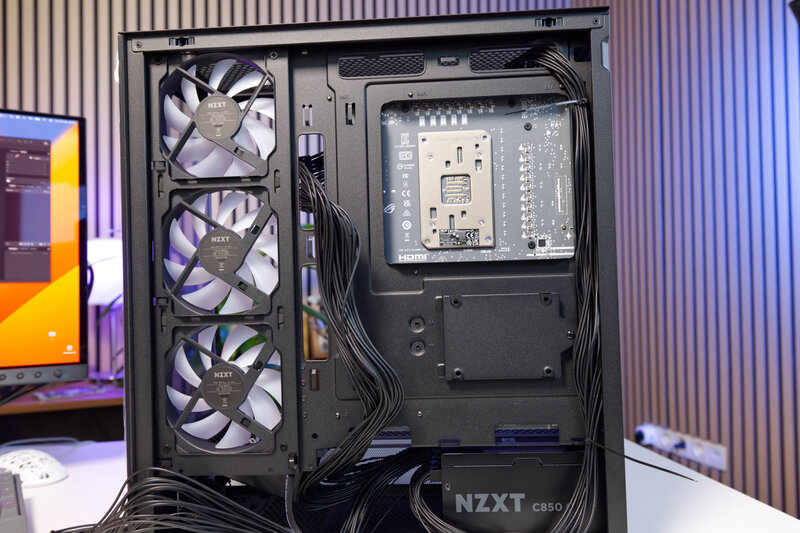 NZXT S5 RGB Kabelmanagment 2 NZXT S5 RGB Kabelmanagment 2