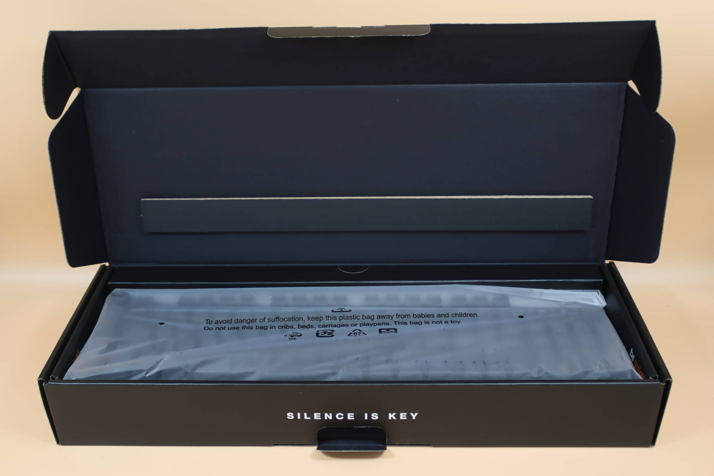 be quiet Light Mount Keyboard Verpackung geöffnet be quiet Light Mount Keyboard Verpackung geöffnet