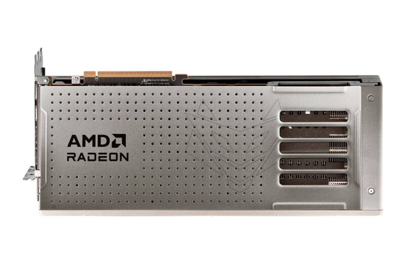 Sapphire NITRO Radeon RX 9070 XT Crimson Desert Edition Rückseite Sapphire NITRO Radeon RX 9070 XT Crimson Desert Edition Rückseite