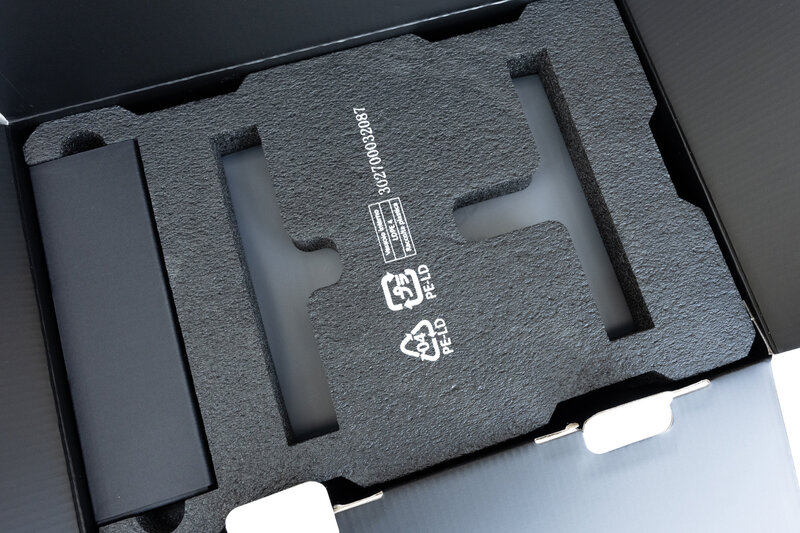 UGREEN DXP4800 GT Innenverpackung