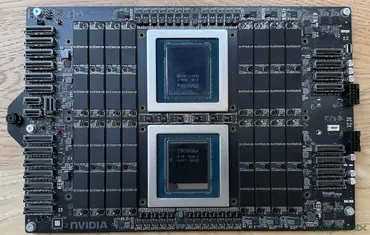 NVIDIA Vera gegen AMD EPYC und Intel Xeon in CPU-Benchmarks