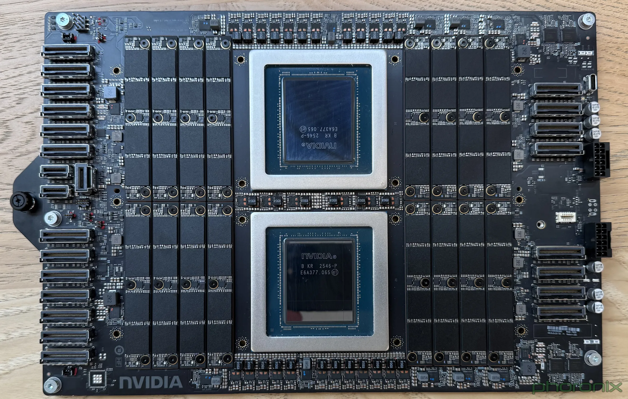 NVIDIA Vera gegen AMD EPYC und Intel Xeon in CPU-Benchmarks