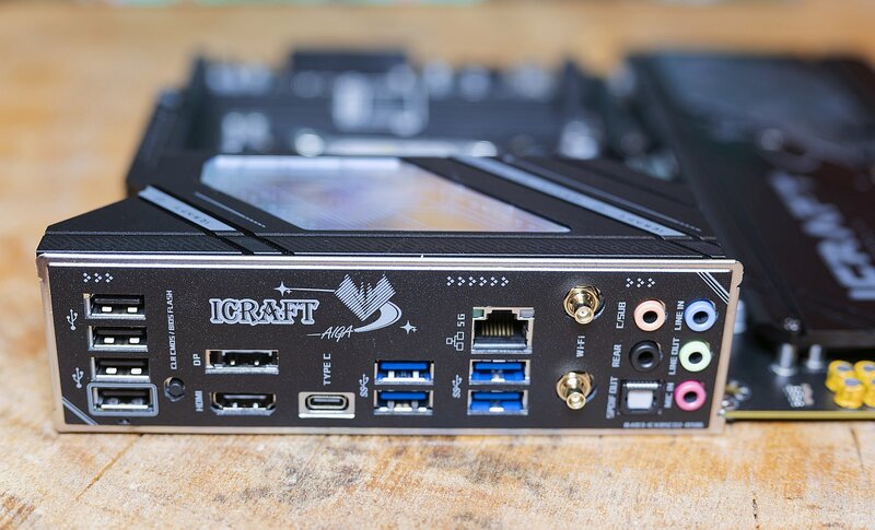 Maxsun MS-iCraft B850 AIGA IO Panel Maxsun MS-iCraft B850 AIGA IO Panel