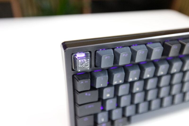 ASUS ROG Azoth 96 HE Keycaps ASUS ROG Azoth 96 HE Keycaps